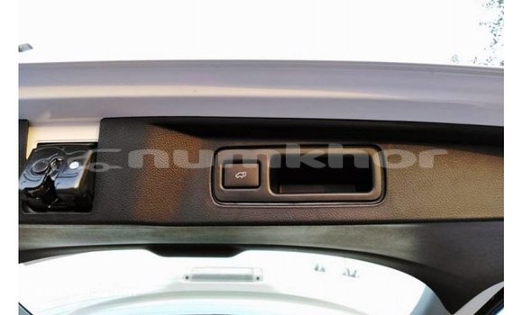 Buy Import Toyota Fortuner White Car in Import - Dubai in Bumthang Buy Import Toyota Fortuner White Car in Import - Dubai in Bumthang