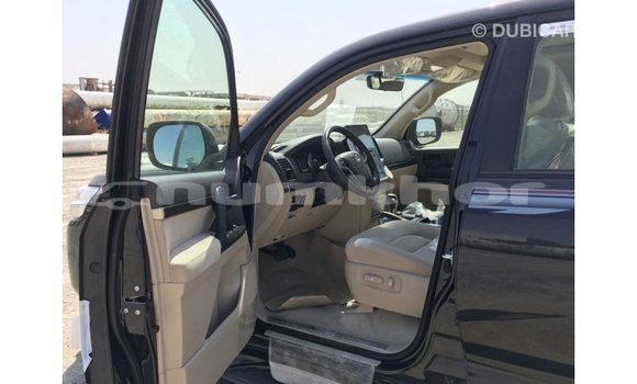Buy Import Toyota Land Cruiser Black Car in Import - Dubai in Bumthang Buy Import Toyota Land Cruiser Black Car in Import - Dubai in Bumthang