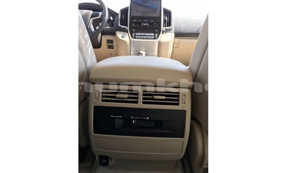 Buy Import Toyota Land Cruiser Black Car in Import - Dubai in Bumthang Buy Import Toyota Land Cruiser Black Car in Import - Dubai in Bumthang
