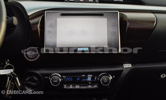 Buy Import Toyota Hilux White Car in Import - Dubai in Bumthang Buy Import Toyota Hilux White Car in Import - Dubai in Bumthang