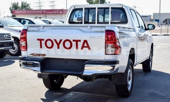 Buy Import Toyota Hilux White Car in Import - Dubai in Bumthang Buy Import Toyota Hilux White Car in Import - Dubai in Bumthang