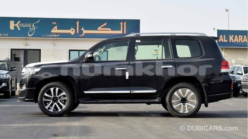 Big with watermark toyota land cruiser bumthang import dubai 2293