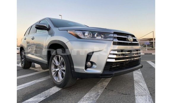Buy Import Toyota Highlander Other Car in Import - Dubai in Bumthang Buy Import Toyota Highlander Other Car in Import - Dubai in Bumthang