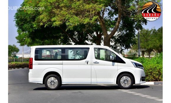 Buy Import Toyota Granvia White Car in Import - Dubai in Bumthang Buy Import Toyota Granvia White Car in Import - Dubai in Bumthang