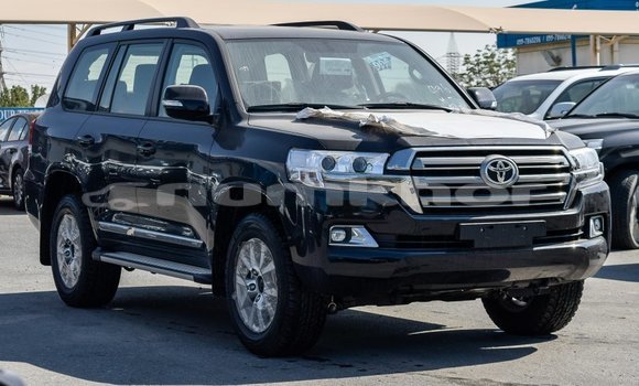 Buy Import Toyota Land Cruiser Black Car in Import - Dubai in Bumthang Buy Import Toyota Land Cruiser Black Car in Import - Dubai in Bumthang