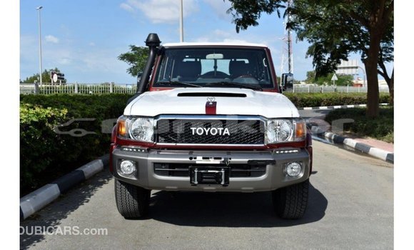 Buy Import Toyota Land Cruiser Red Car in Import - Dubai in Bumthang Buy Import Toyota Land Cruiser Red Car in Import - Dubai in Bumthang