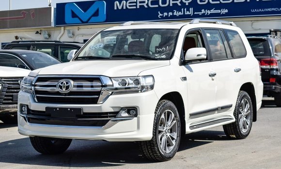 Buy Import Toyota Land Cruiser White Car in Import - Dubai in Bumthang Buy Import Toyota Land Cruiser White Car in Import - Dubai in Bumthang