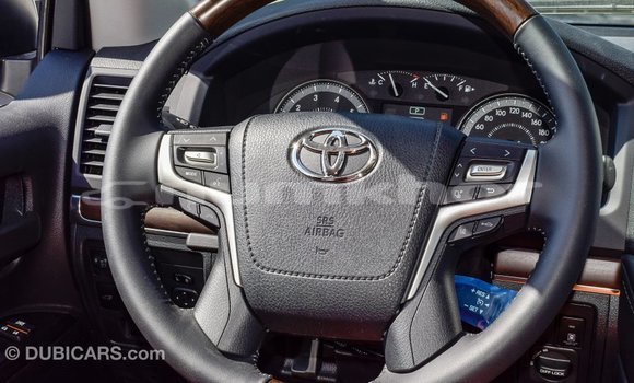 Buy Import Toyota Land Cruiser White Car in Import - Dubai in Bumthang Buy Import Toyota Land Cruiser White Car in Import - Dubai in Bumthang
