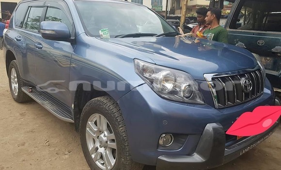 Buy Used Toyota Land Cruiser Prado Blue Car in Thimphu in Timphu