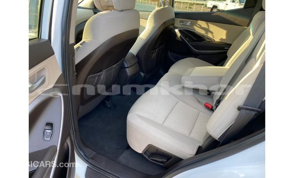 Buy Import Hyundai Santa Fe White Car in Import - Dubai in Bumthang Buy Import Hyundai Santa Fe White Car in Import - Dubai in Bumthang