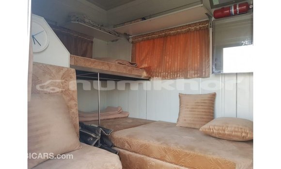 Buy Import Kia Carens White Car in Import - Dubai in Bumthang Buy Import Kia Carens White Car in Import - Dubai in Bumthang