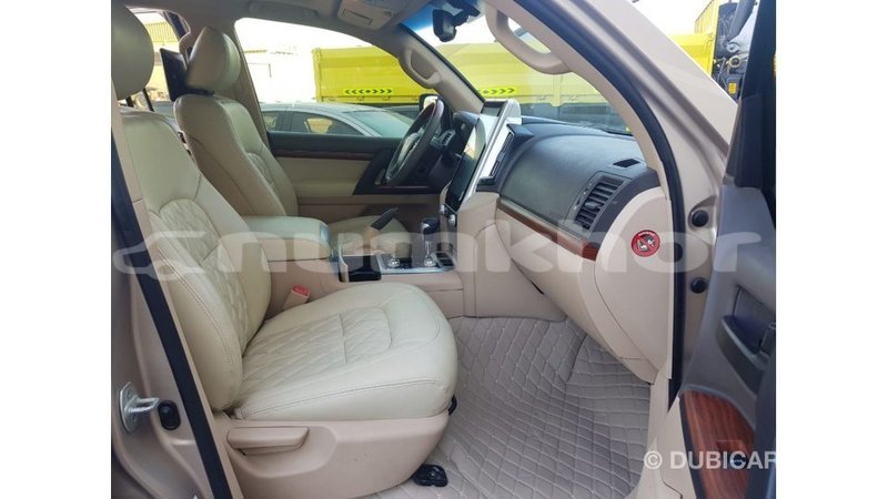 Big with watermark toyota land cruiser bumthang import dubai 2328