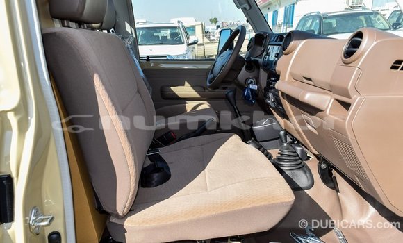 Buy Import Toyota Land Cruiser Beige Car in Import - Dubai in Bumthang Buy Import Toyota Land Cruiser Beige Car in Import - Dubai in Bumthang