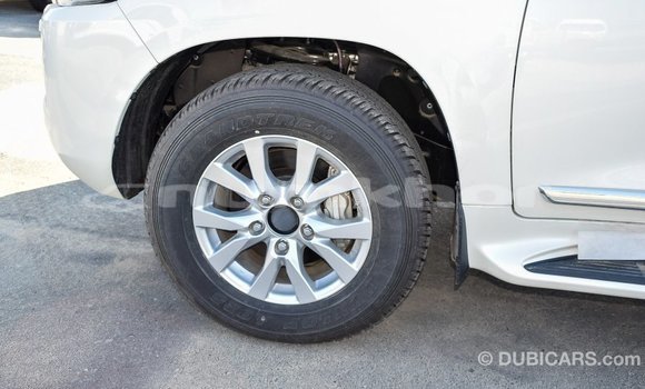 Buy Import Toyota Land Cruiser White Car in Import - Dubai in Bumthang Buy Import Toyota Land Cruiser White Car in Import - Dubai in Bumthang