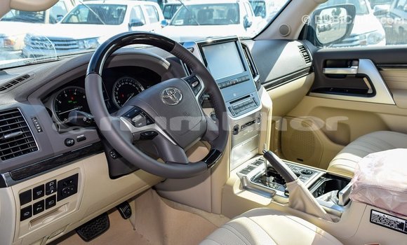 Buy Import Toyota Land Cruiser Black Car in Import - Dubai in Bumthang Buy Import Toyota Land Cruiser Black Car in Import - Dubai in Bumthang