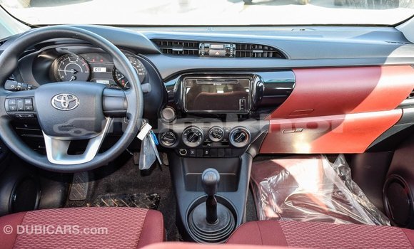 Buy Import Toyota Hilux White Car in Import - Dubai in Bumthang Buy Import Toyota Hilux White Car in Import - Dubai in Bumthang