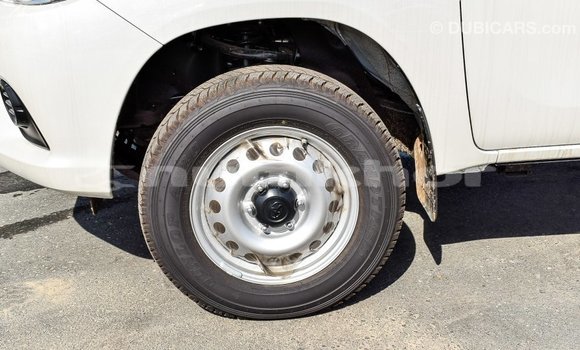 Buy Import Toyota Hilux White Car in Import - Dubai in Bumthang Buy Import Toyota Hilux White Car in Import - Dubai in Bumthang