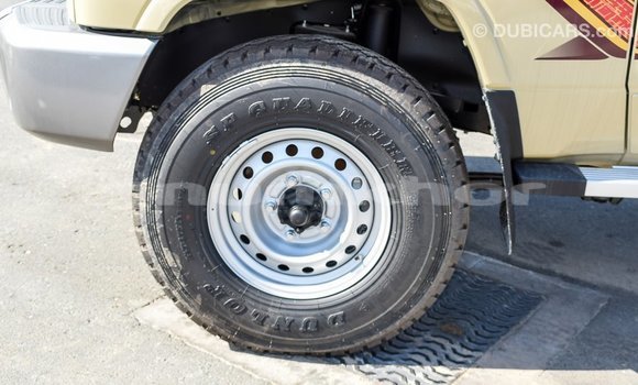 Buy Import Toyota Land Cruiser Beige Car in Import - Dubai in Bumthang Buy Import Toyota Land Cruiser Beige Car in Import - Dubai in Bumthang