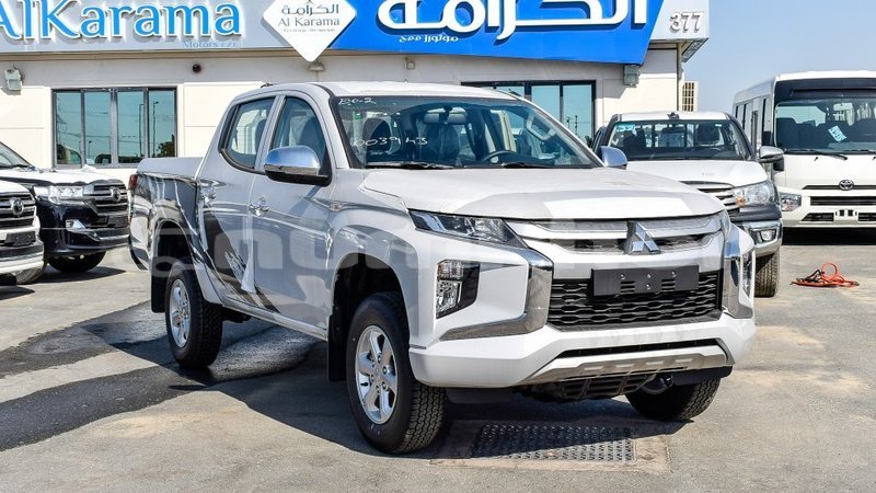 Big with watermark mitsubishi l200 bumthang import dubai 2339