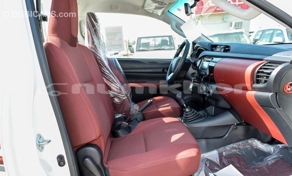 Buy Import Toyota Hilux White Car in Import - Dubai in Bumthang Buy Import Toyota Hilux White Car in Import - Dubai in Bumthang