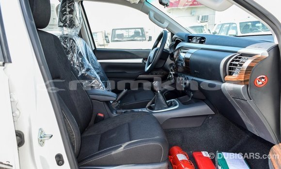 Buy Import Toyota Hilux White Car in Import - Dubai in Bumthang Buy Import Toyota Hilux White Car in Import - Dubai in Bumthang
