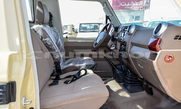 Buy Import Toyota Land Cruiser Beige Car in Import - Dubai in Bumthang Buy Import Toyota Land Cruiser Beige Car in Import - Dubai in Bumthang