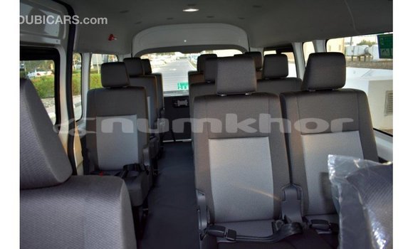 Buy Import Toyota Hiace White Car in Import - Dubai in Bumthang Buy Import Toyota Hiace White Car in Import - Dubai in Bumthang
