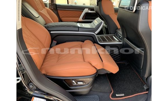 Buy Import Toyota Land Cruiser Black Car in Import - Dubai in Bumthang Buy Import Toyota Land Cruiser Black Car in Import - Dubai in Bumthang