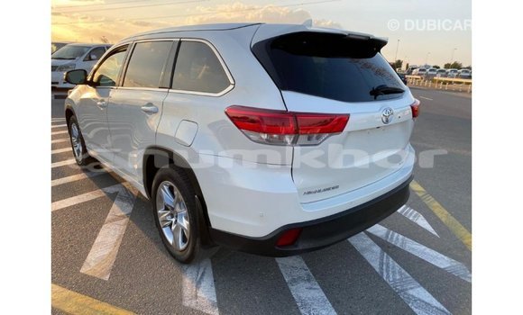 Buy Import Toyota Highlander White Car in Import - Dubai in Bumthang Buy Import Toyota Highlander White Car in Import - Dubai in Bumthang