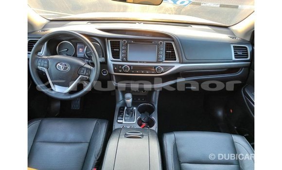 Buy Import Toyota Highlander White Car in Import - Dubai in Bumthang Buy Import Toyota Highlander White Car in Import - Dubai in Bumthang