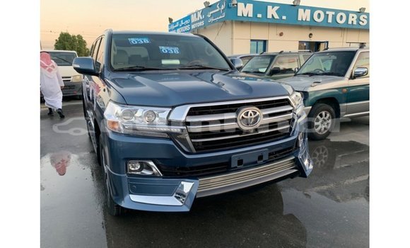 Buy Import Toyota Land Cruiser Blue Car in Import - Dubai in Bumthang Buy Import Toyota Land Cruiser Blue Car in Import - Dubai in Bumthang