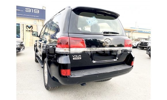 Buy Import Toyota Land Cruiser Black Car in Import - Dubai in Bumthang Buy Import Toyota Land Cruiser Black Car in Import - Dubai in Bumthang