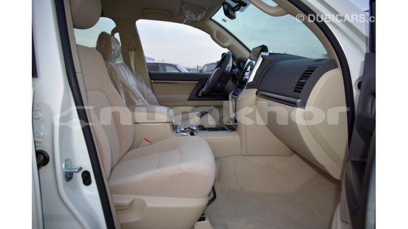 Big with watermark toyota land cruiser bumthang import dubai 2390