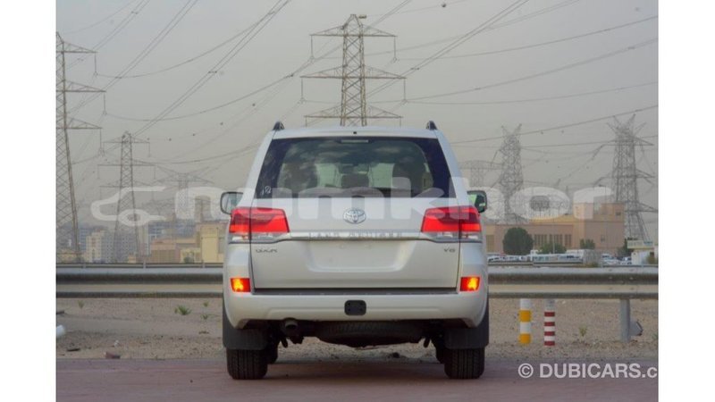 Big with watermark toyota land cruiser bumthang import dubai 2390