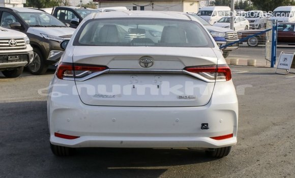 Buy Import Toyota Corolla White Car in Import - Dubai in Bumthang Buy Import Toyota Corolla White Car in Import - Dubai in Bumthang