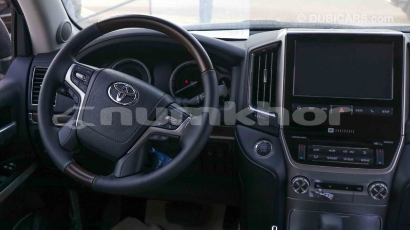 Big with watermark toyota land cruiser bumthang import dubai 2400