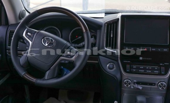 Buy Import Toyota Land Cruiser Black Car in Import - Dubai in Bumthang Buy Import Toyota Land Cruiser Black Car in Import - Dubai in Bumthang