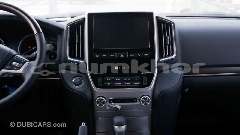 Big with watermark toyota land cruiser bumthang import dubai 2400