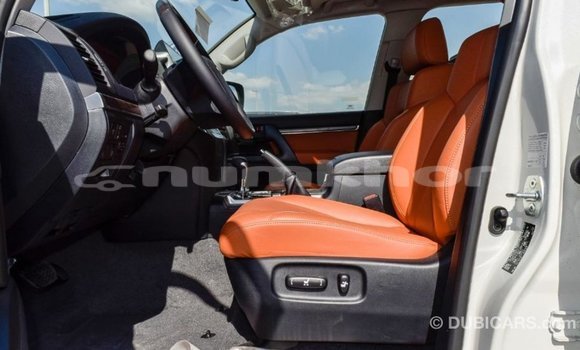 Buy Import Toyota Land Cruiser White Car in Import - Dubai in Bumthang Buy Import Toyota Land Cruiser White Car in Import - Dubai in Bumthang