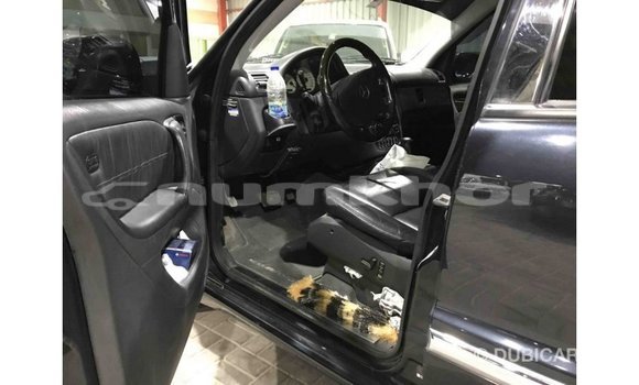Buy Import Mercedes-Benz 190 (W201) Blue Car in Import - Dubai in Bumthang Buy Import Mercedes-Benz 190 (W201) Blue Car in Import - Dubai in Bumthang