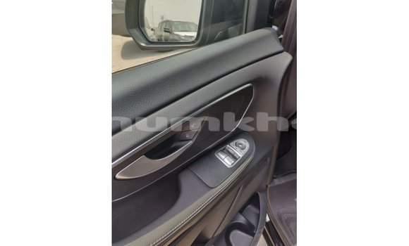 Buy Import Mercedes-Benz 250 Black Car in Import - Dubai in Bumthang Buy Import Mercedes-Benz 250 Black Car in Import - Dubai in Bumthang