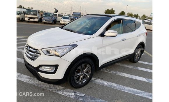Buy Import Hyundai Santa Fe White Car in Import - Dubai in Bumthang Buy Import Hyundai Santa Fe White Car in Import - Dubai in Bumthang