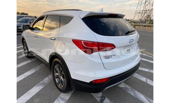 Buy Import Hyundai Santa Fe White Car in Import - Dubai in Bumthang Buy Import Hyundai Santa Fe White Car in Import - Dubai in Bumthang