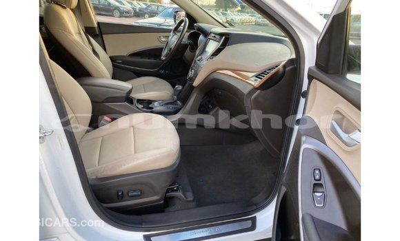 Buy Import Hyundai Santa Fe White Car in Import - Dubai in Bumthang Buy Import Hyundai Santa Fe White Car in Import - Dubai in Bumthang