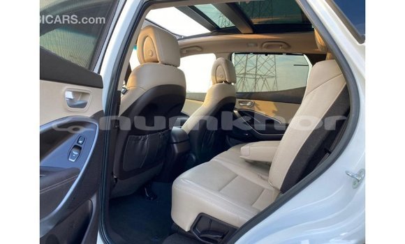 Buy Import Hyundai Santa Fe White Car in Import - Dubai in Bumthang Buy Import Hyundai Santa Fe White Car in Import - Dubai in Bumthang