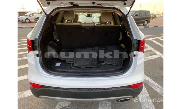 Buy Import Hyundai Santa Fe White Car in Import - Dubai in Bumthang Buy Import Hyundai Santa Fe White Car in Import - Dubai in Bumthang