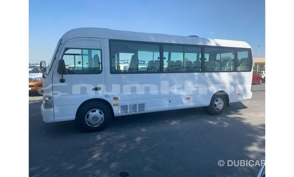 Buy Import Hyundai Accent White Car in Import - Dubai in Bumthang Buy Import Hyundai Accent White Car in Import - Dubai in Bumthang