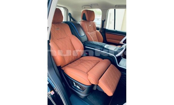 Buy Import Toyota Land Cruiser Black Car in Import - Dubai in Bumthang Buy Import Toyota Land Cruiser Black Car in Import - Dubai in Bumthang