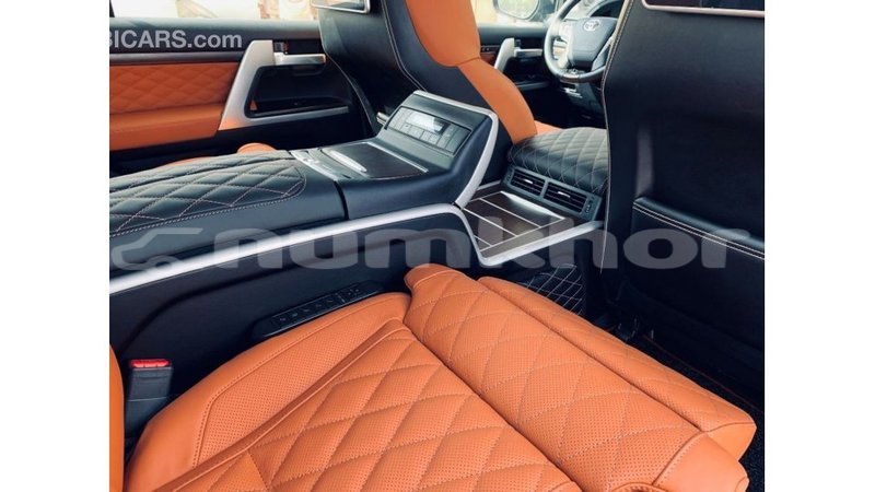 Big with watermark toyota land cruiser bumthang import dubai 2426