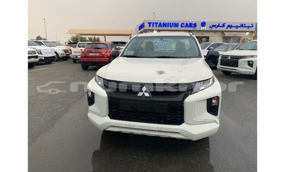 Buy Import Mitsubishi L200 White Car in Import - Dubai in Bumthang Buy Import Mitsubishi L200 White Car in Import - Dubai in Bumthang